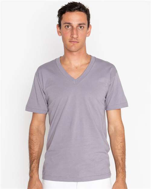 Los Angeles Apparel Unisex USA-Made Fine Jersey V-Neck T-Shirt — Slate — On model · front