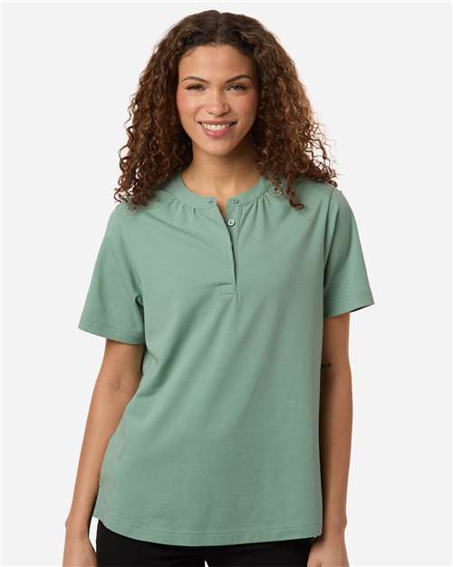 Devon & Jones Women's Seaton Pebble Textured Polo